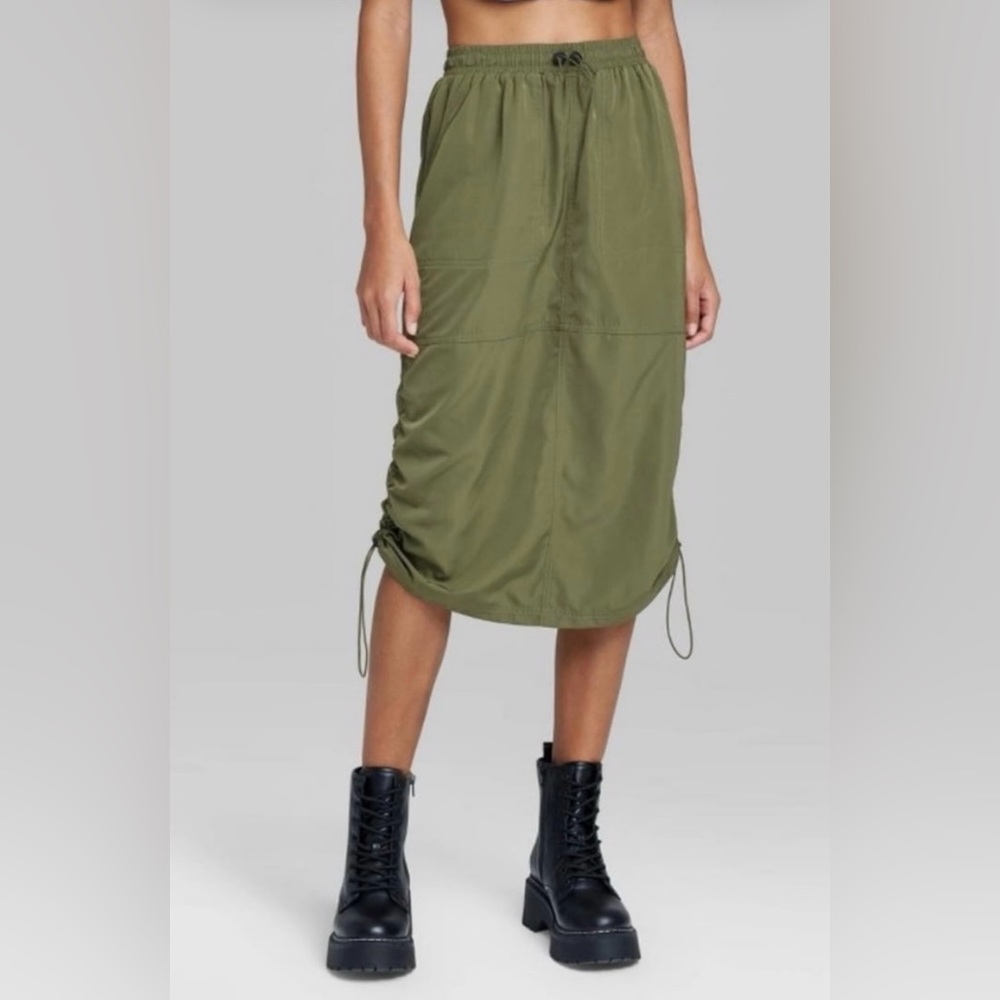 NWT Wild Fable Green Ruched Midi Pencil Skirt
